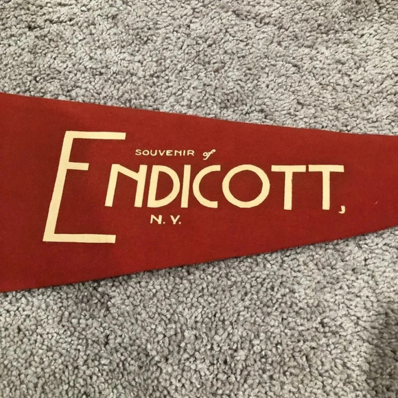 1950s Antique Endicott NY Pennant Flag 27" - Picture 2 of 6